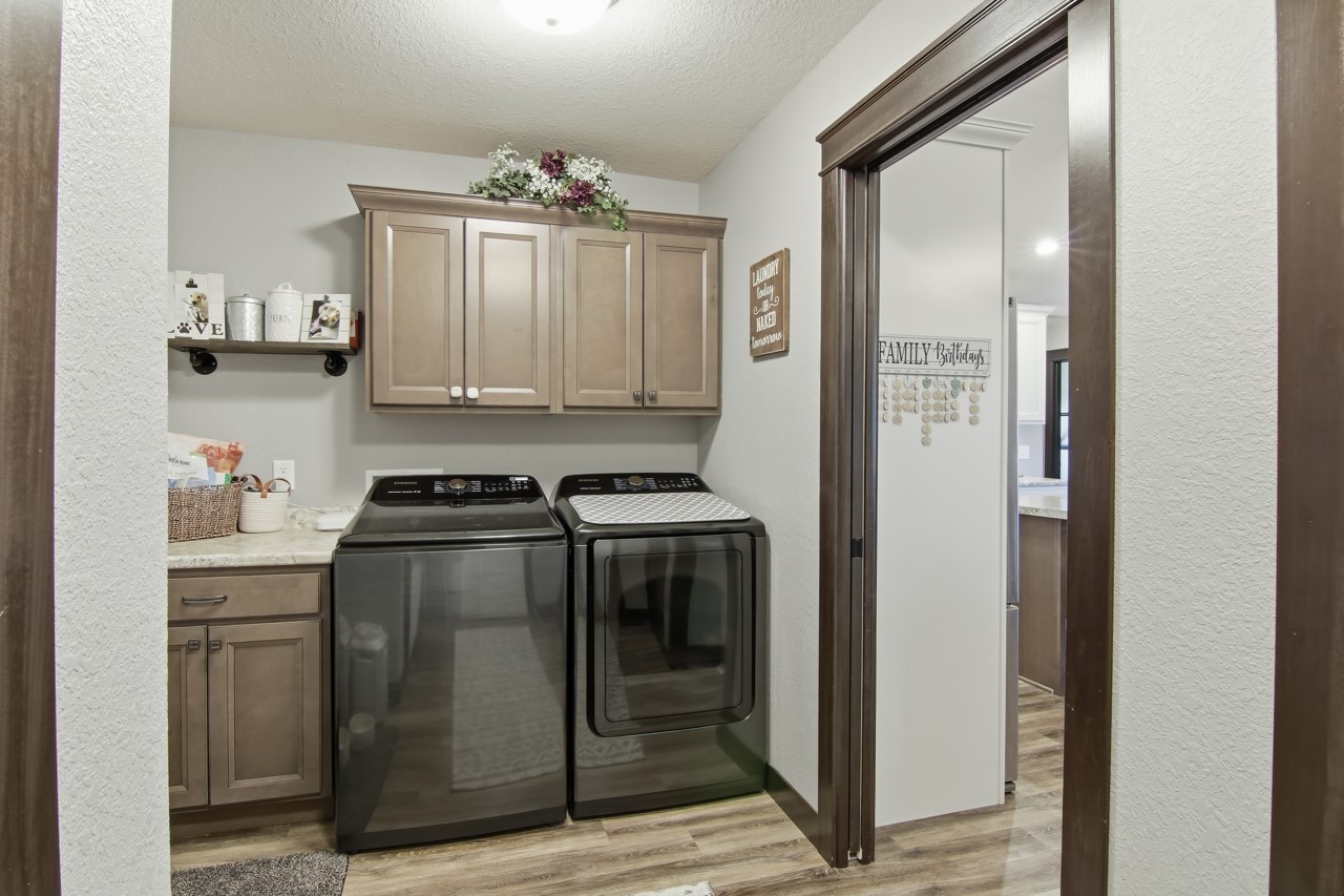 5642 Green Park Drive, Eau Claire, WI — photo 20