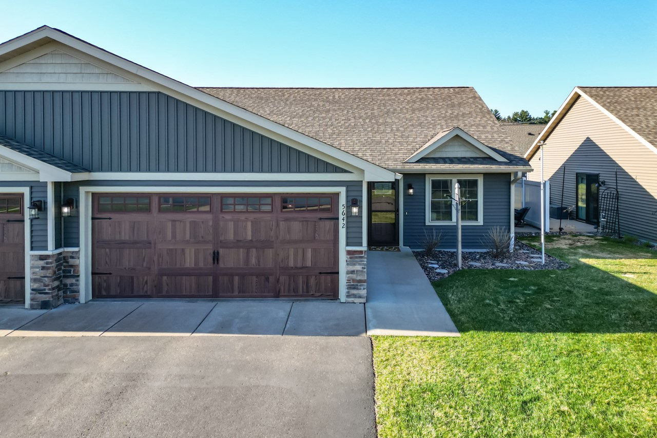 5642 Green Park Drive, Eau Claire, WI — photo 30