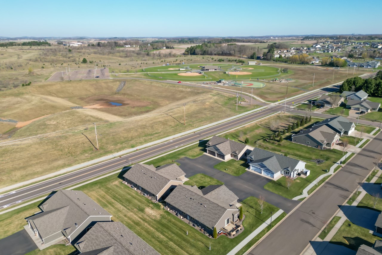 5642 Green Park Drive, Eau Claire, WI — photo 46