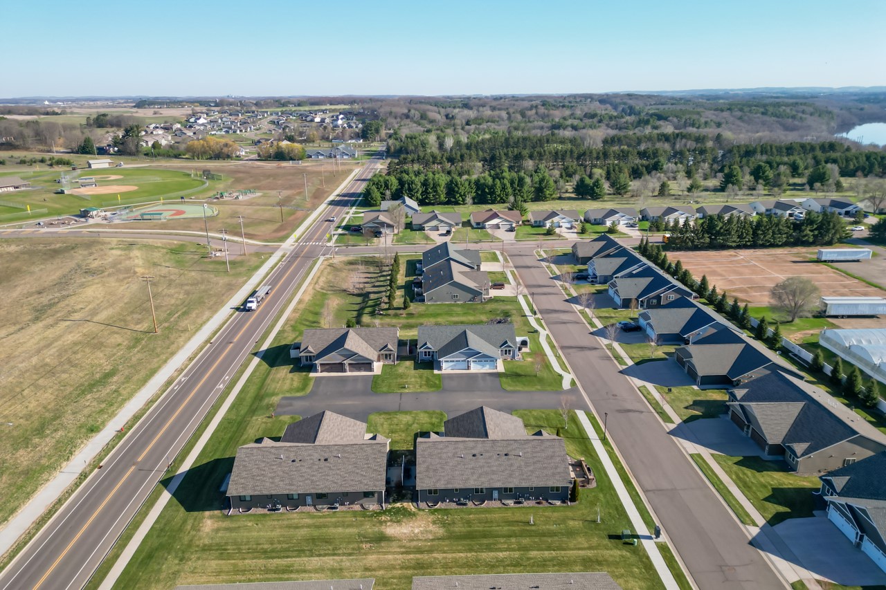 5642 Green Park Drive, Eau Claire, WI — photo 47