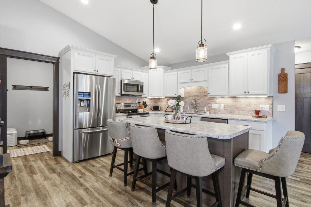 5642 Green Park Drive, Eau Claire, WI — photo 5