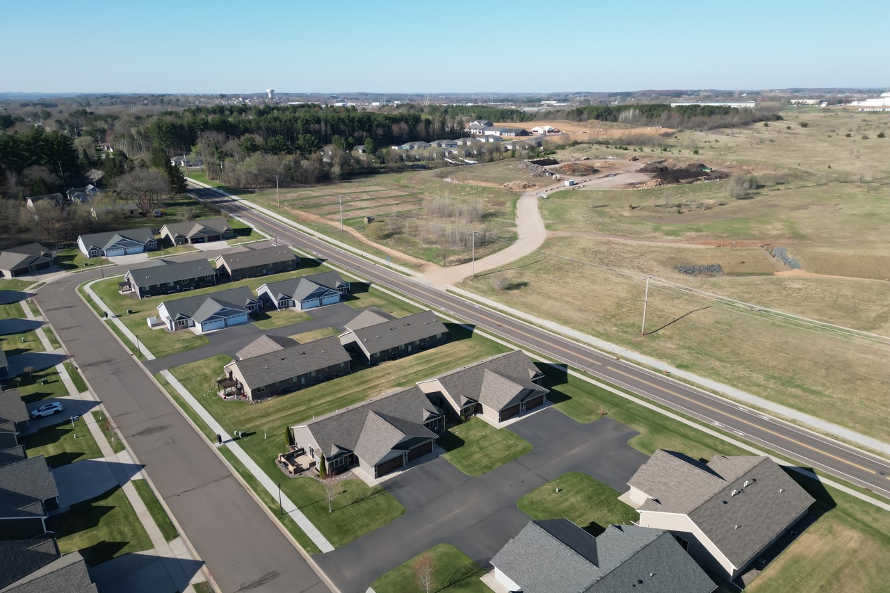 5642 Green Park Drive, Eau Claire, WI — photo 52