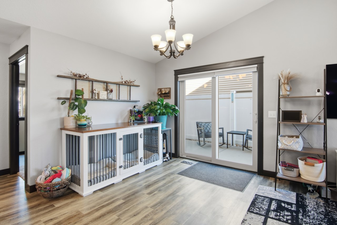 5642 Green Park Drive, Eau Claire, WI — photo 9