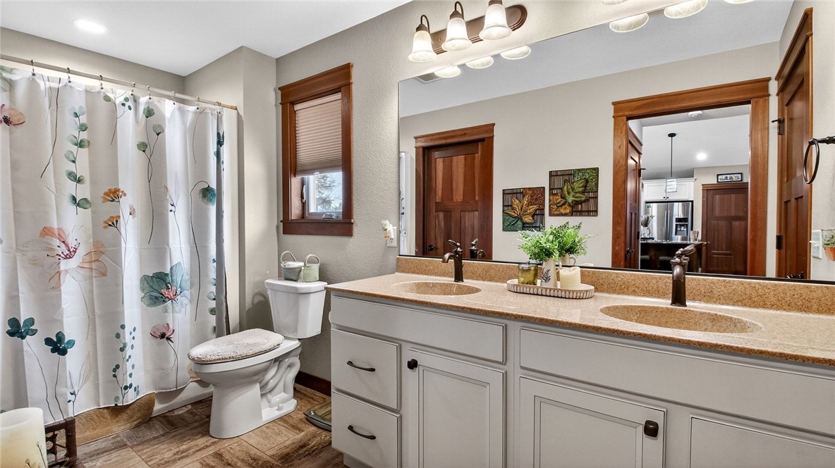 5643-Green-Park-Drive-Eau-Claire-WI-54703-6