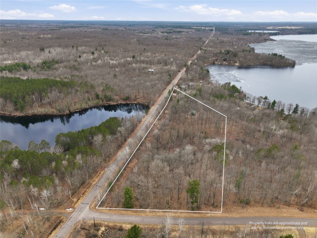 Residential at 5714 Mutters Road, Stone Lake, WI 54876 — photo 2