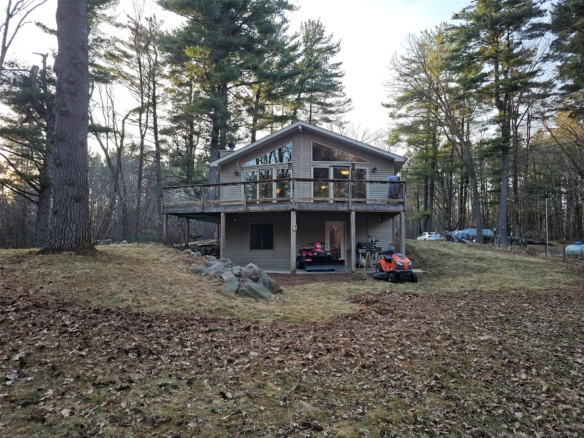 Residentialhouse for sale picture with an address of  574 70th Avenue in Clayton and a list price of 432900