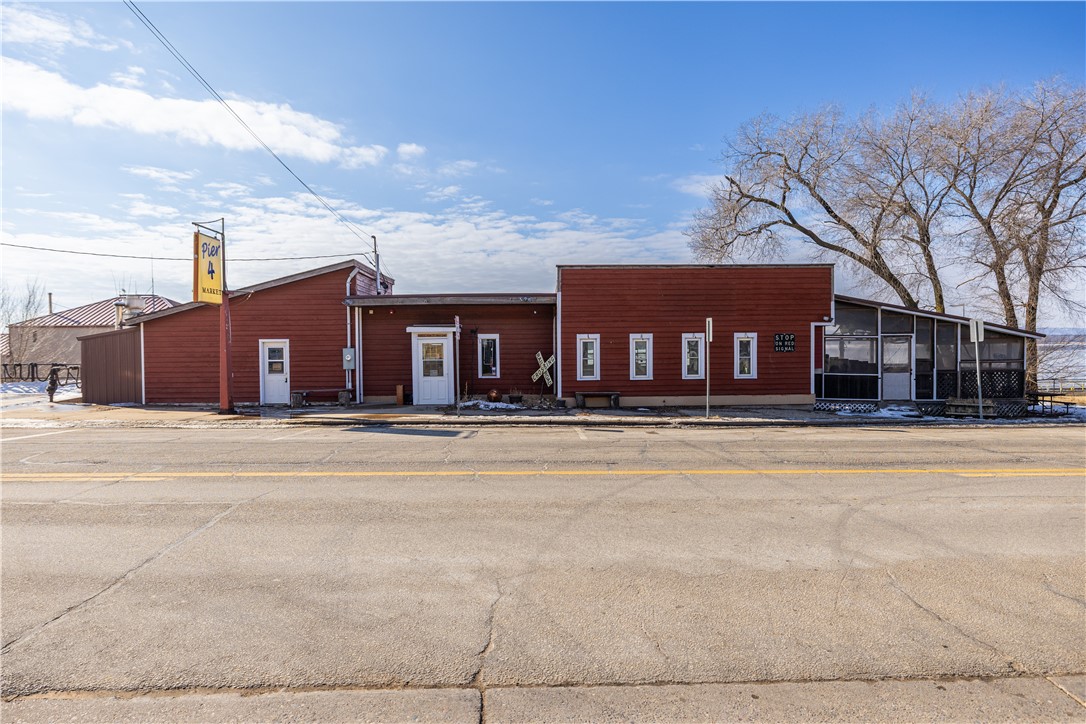 Commercial Sale at 600 Main Street, Alma, WI 54610 — photo 2