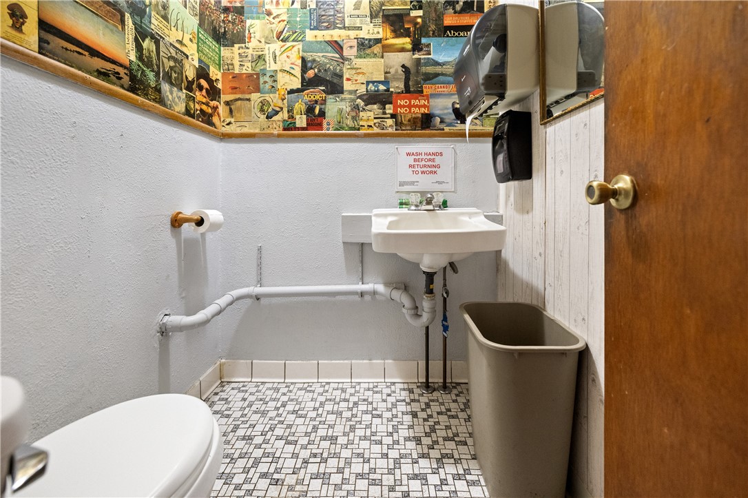 Commercial Sale at 600 Main Street, Alma, WI 54610 — photo 14