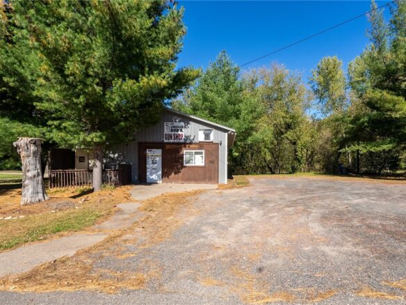 612 E Lincoln Street, Augusta, WI