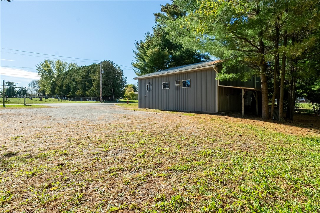 612 E Lincoln Street, Augusta, WI — photo 4