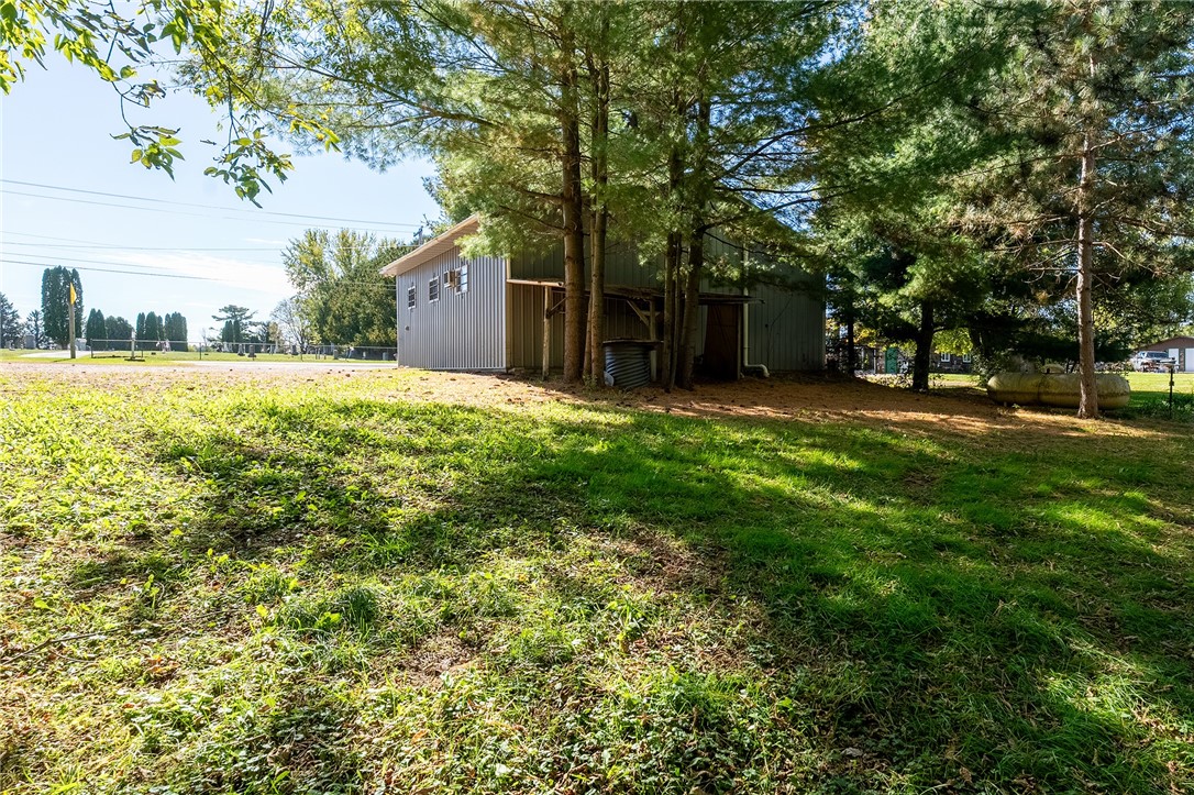 612 E Lincoln Street, Augusta, WI — photo 6