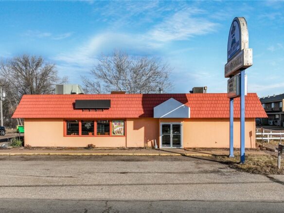 6220 Texaco Drive, Eau Claire, WI