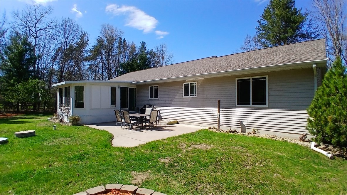 Residential at 6259 Joanne Ln, Altoona, WI 54720 — photo 12