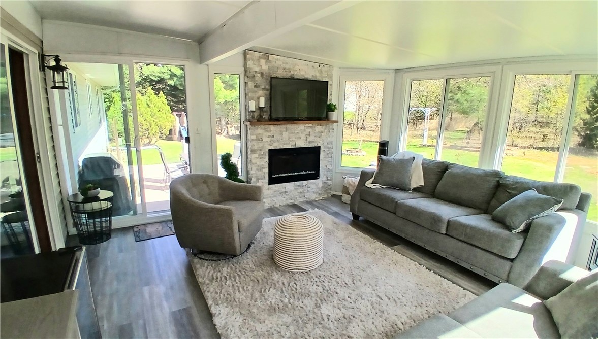 Residential at 6259 Joanne Ln, Altoona, WI 54720 — photo 21