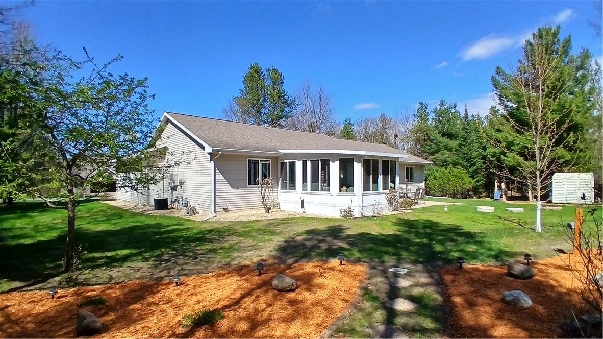 Residential at 6259 Joanne Ln, Altoona, WI 54720 — photo 5