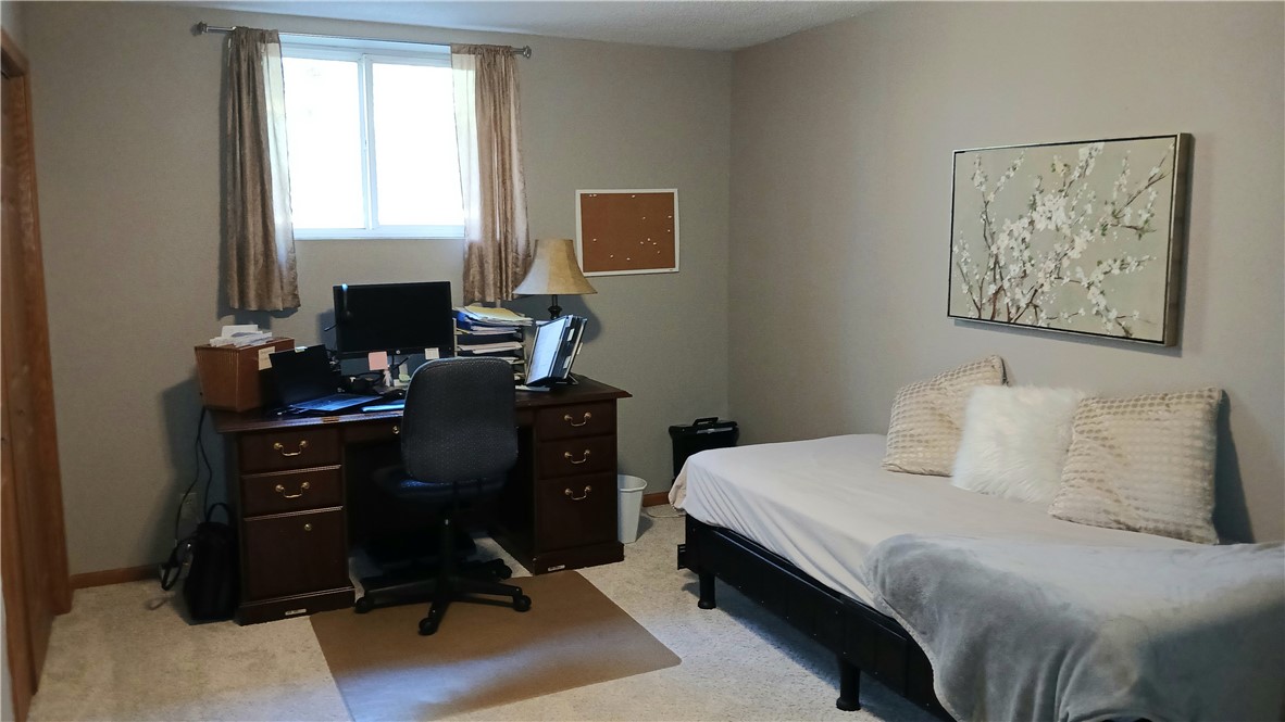 Residential at 6259 Joanne Ln, Altoona, WI 54720 — photo 6