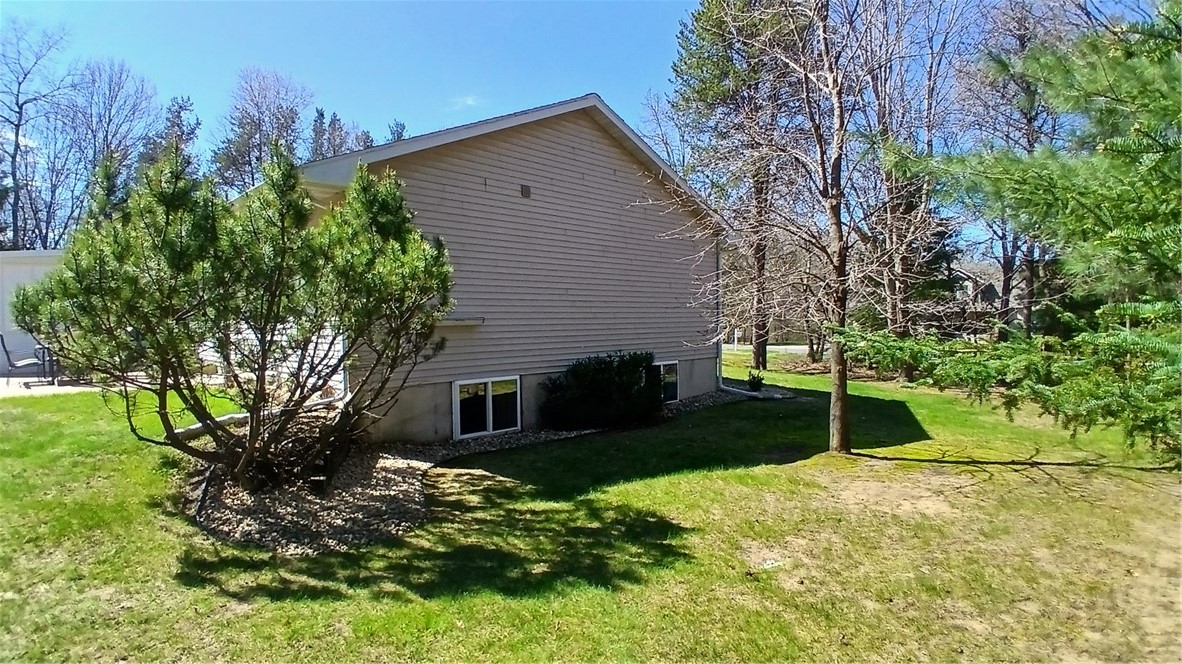 Residential at 6259 Joanne Ln, Altoona, WI 54720 — photo 7
