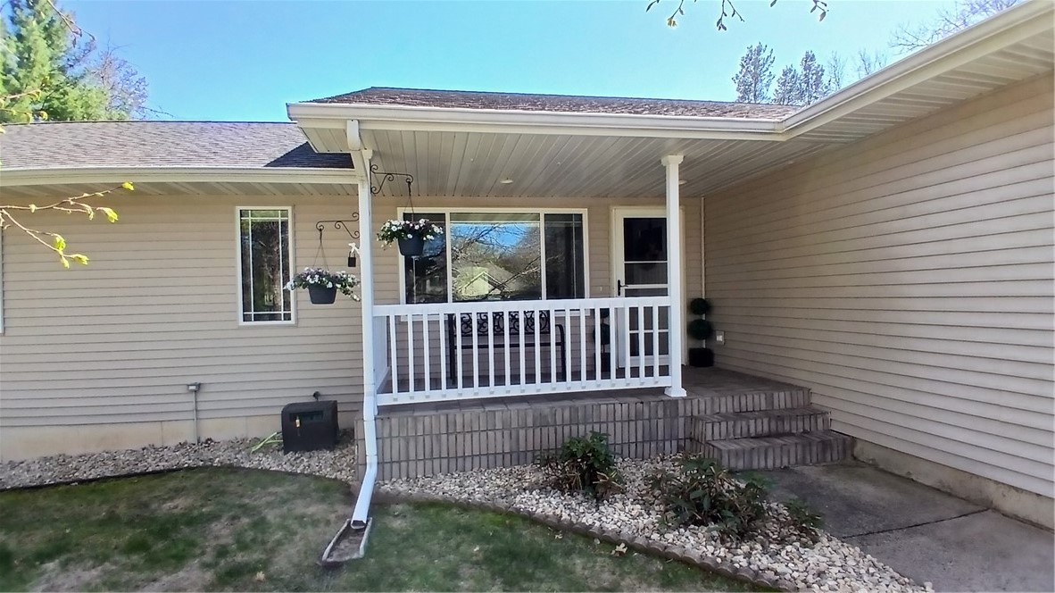 Residential at 6259 Joanne Ln, Altoona, WI 54720 — photo 10