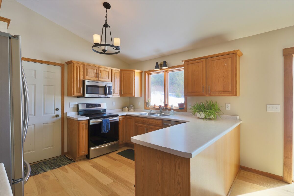 6323 17th Avenue Eau Claire WI 54703 — photo 19