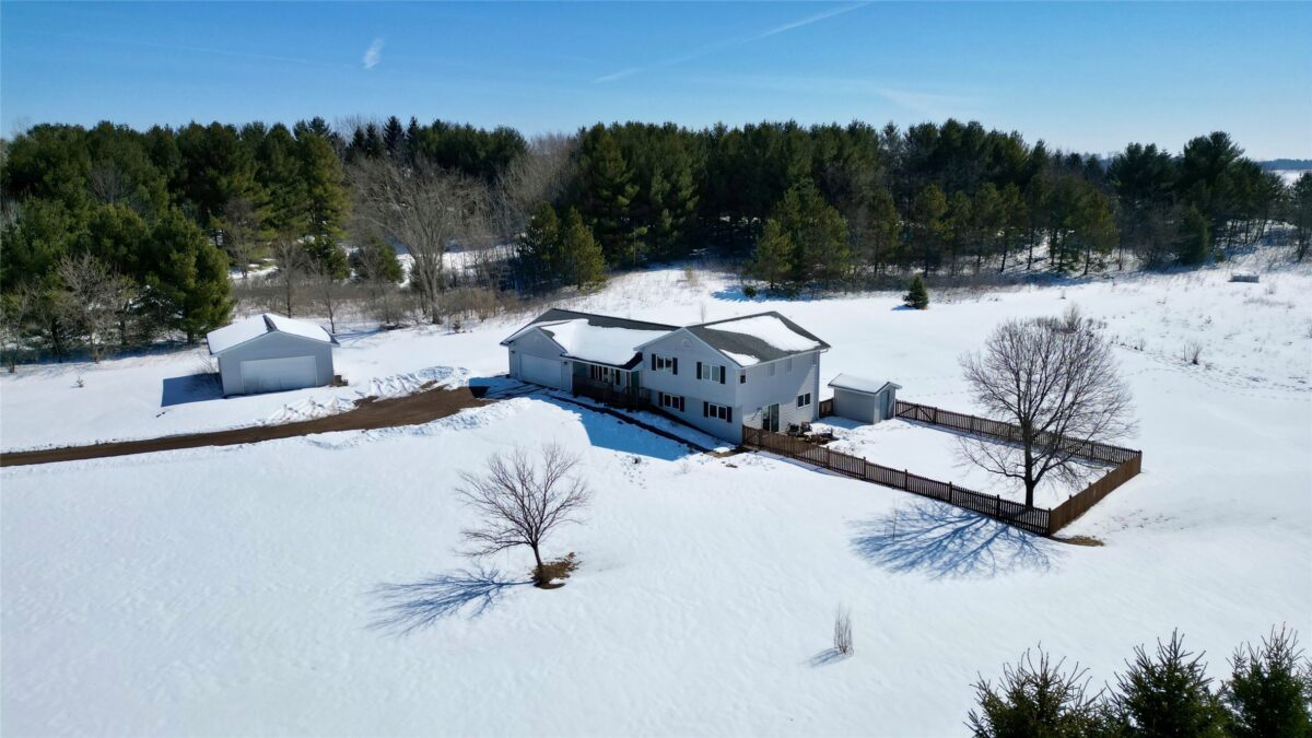 6323 17th Avenue Eau Claire WI 54703 — photo 3
