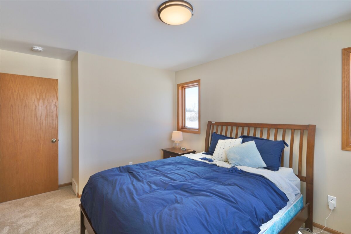 6323 17th Avenue Eau Claire WI 54703 — photo 33