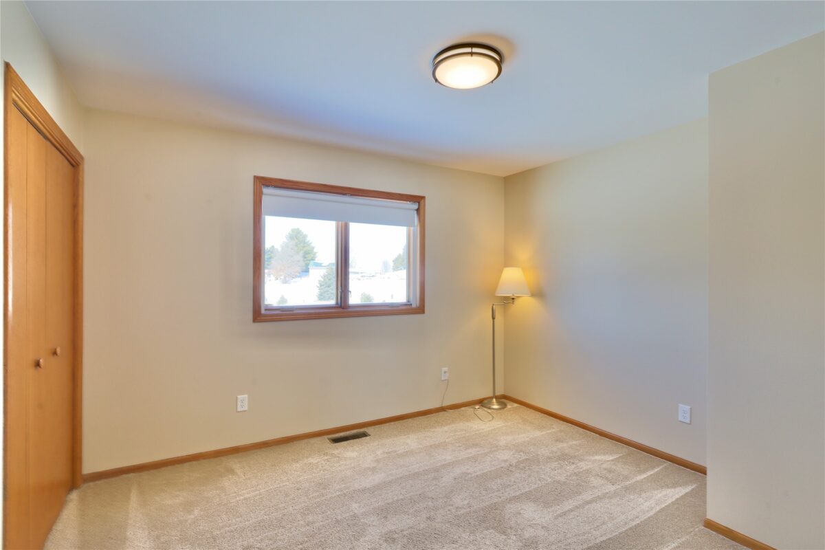 6323 17th Avenue Eau Claire WI 54703 — photo 35