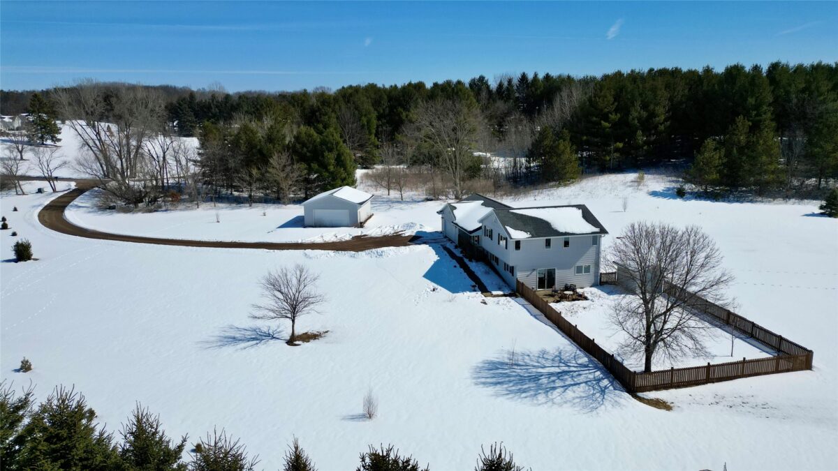 6323 17th Avenue Eau Claire WI 54703 — photo 4