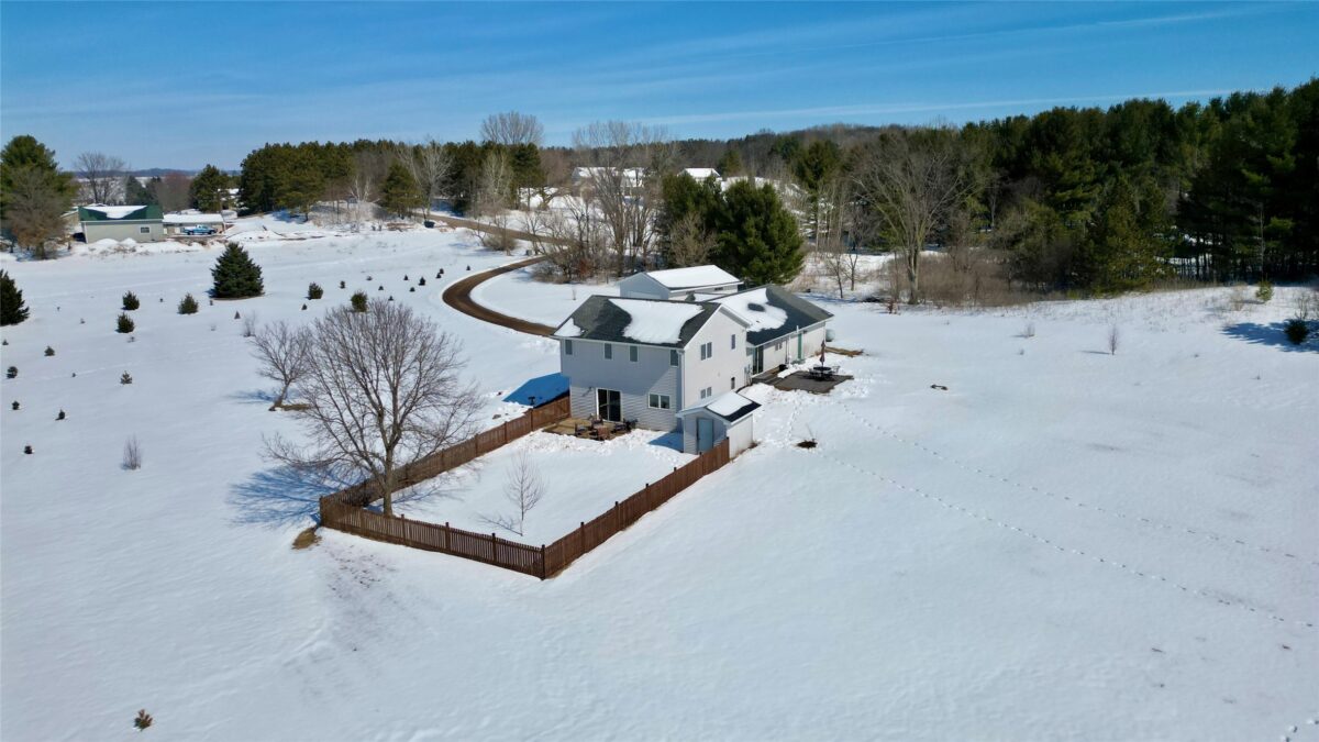 6323 17th Avenue Eau Claire WI 54703 — photo 6