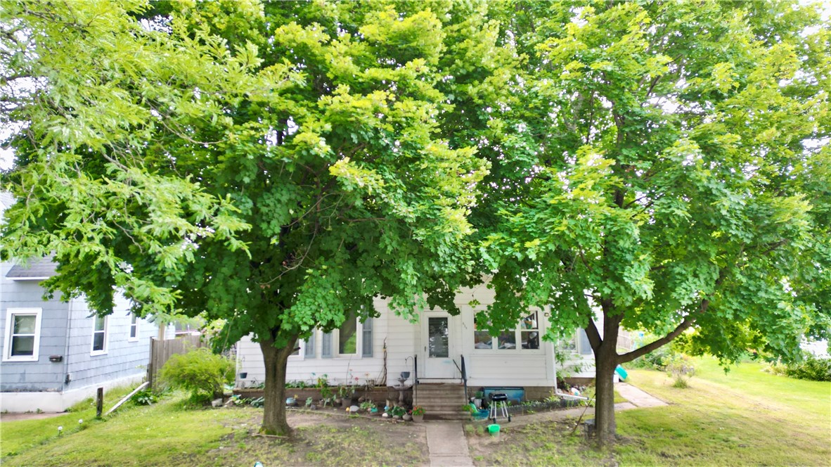 Residential Income at 635 Centre Street, Eau Claire, WI 54703 — photo 2