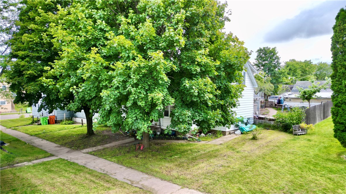 Residential Income at 635 Centre Street, Eau Claire, WI 54703 — photo 3