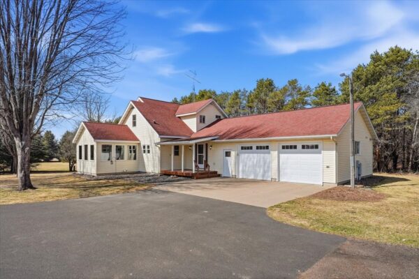 6540 State Highway 40  Bloomer WI 54724 — photo 1