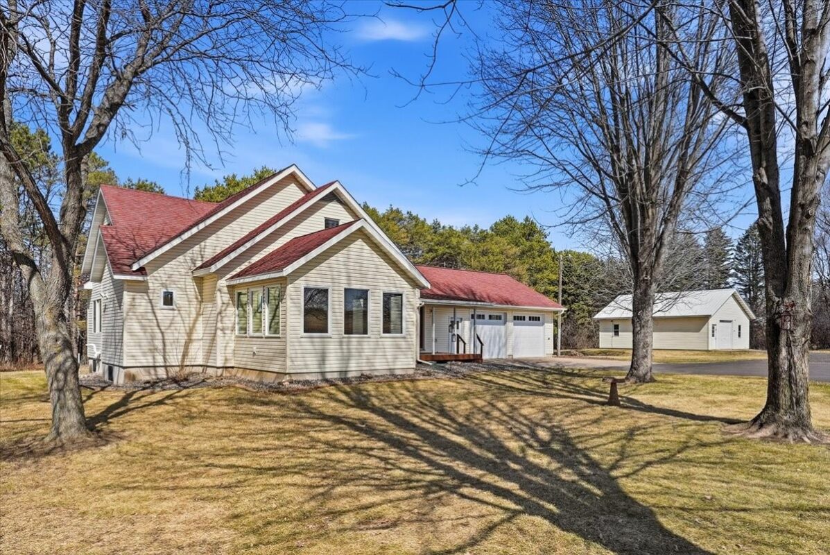 6540 State Highway 40  Bloomer WI 54724 — photo 2