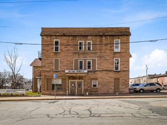 678 Wisconsin Street Eau Claire WI 54703 — photo 1