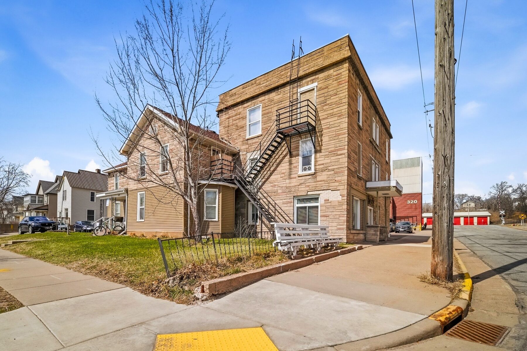 678 Wisconsin Street Eau Claire WI 54703 — photo 3