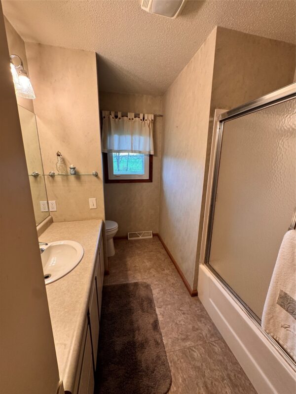 6806 Curvue Road, Eau Claire, WI — photo 11
