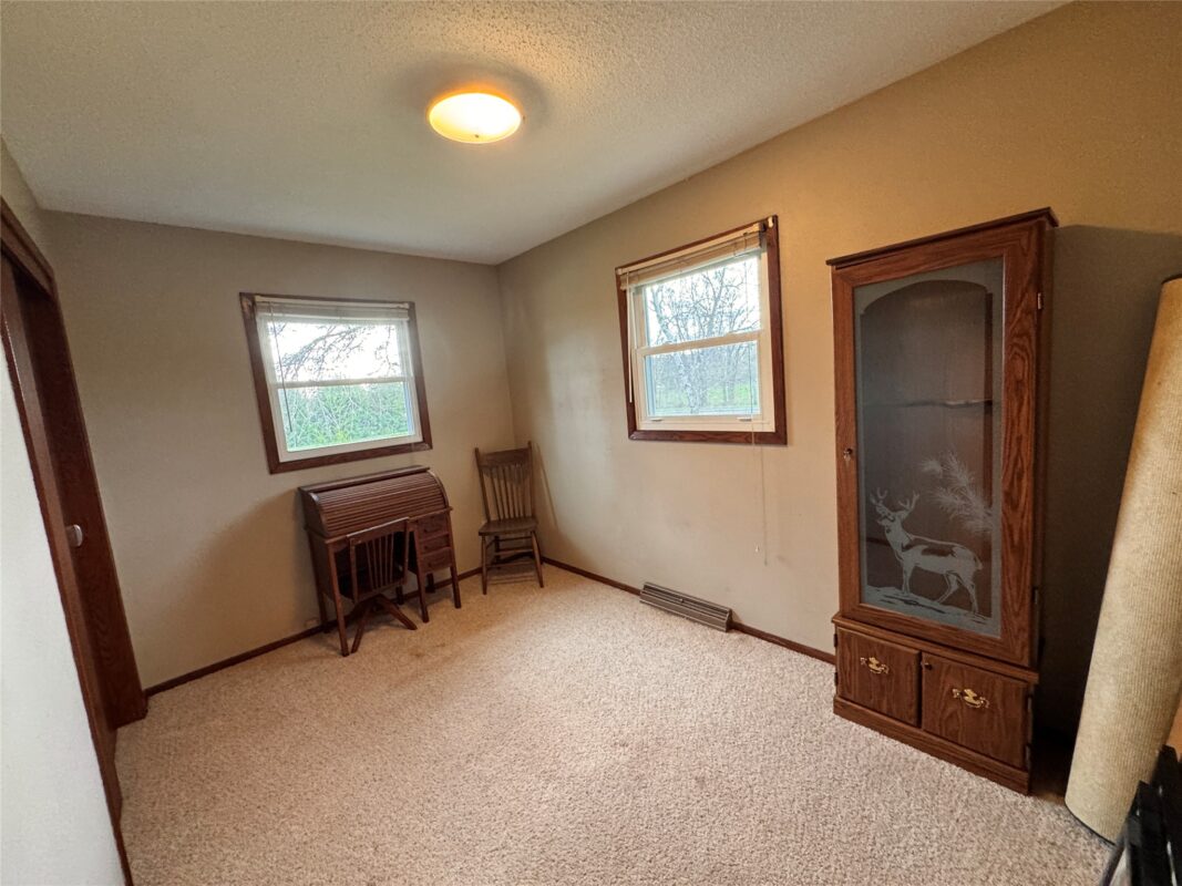 6806 Curvue Road, Eau Claire, WI — photo 10