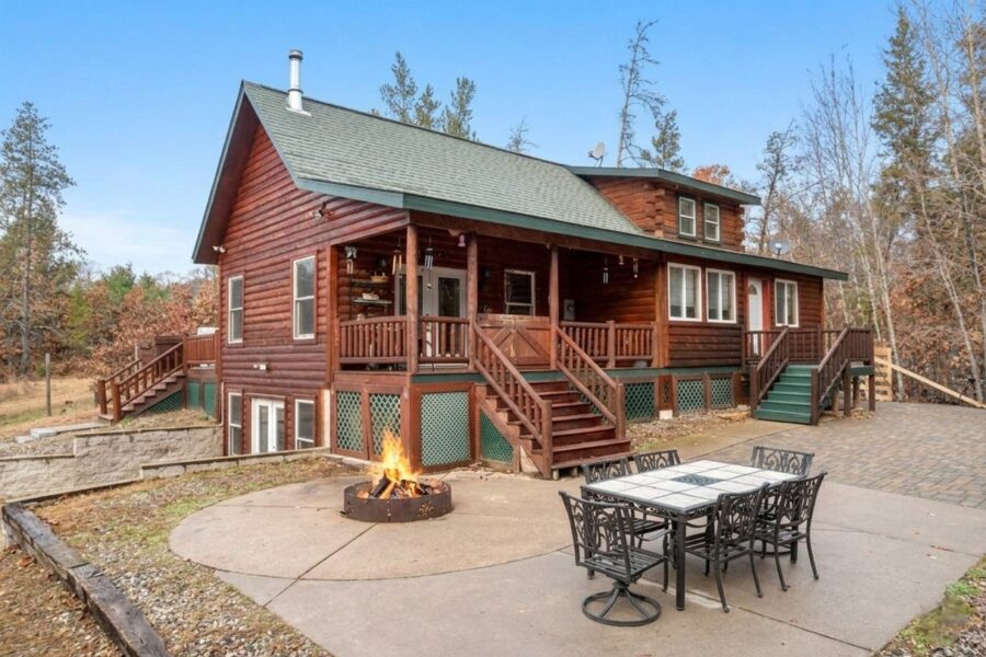 6940 Lumberjack Trail