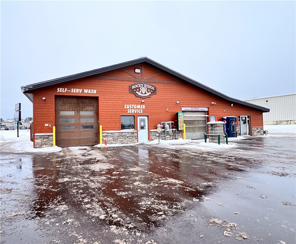 701 S River Street, Spooner, WI — photo 3