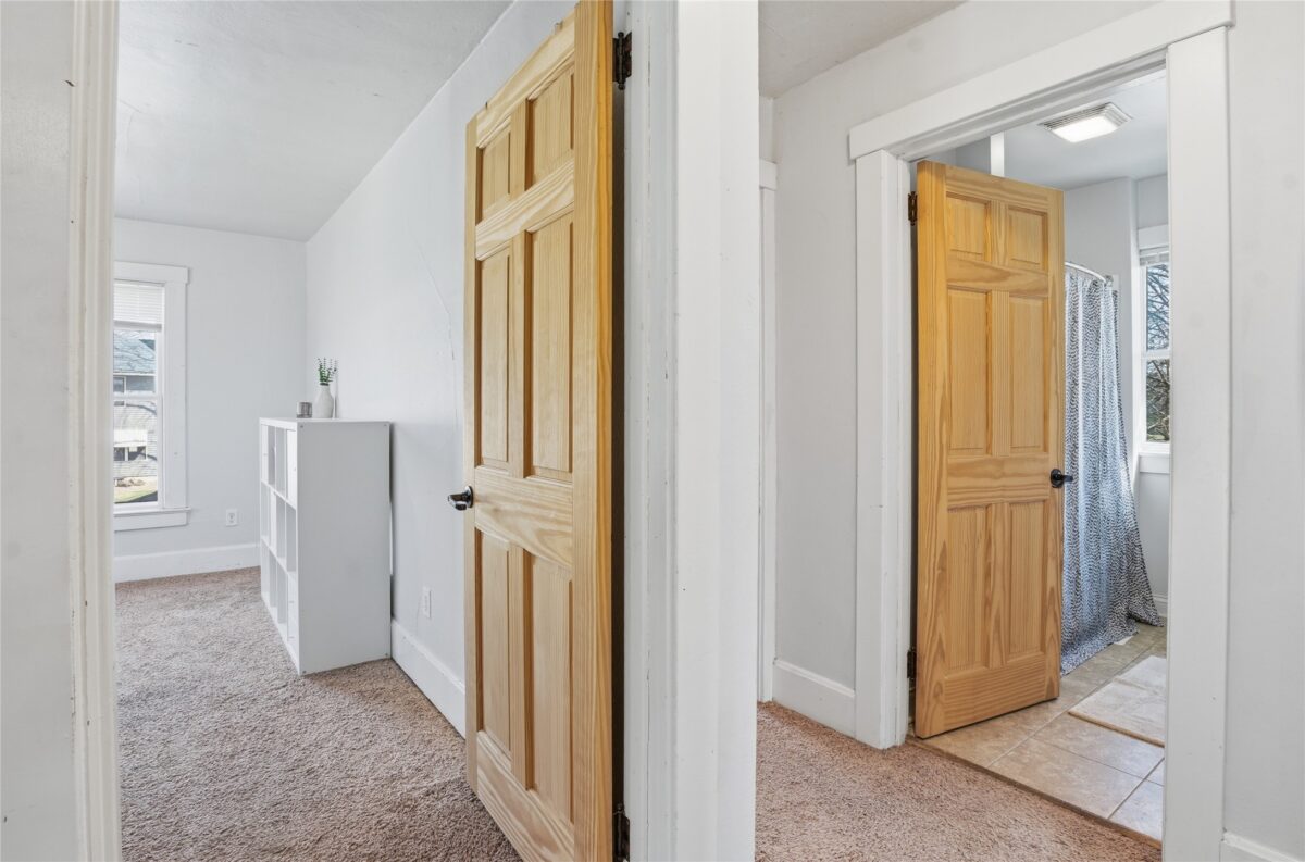 Residential at 702 5th Avenue, Eau Claire, WI 54703 — photo 8