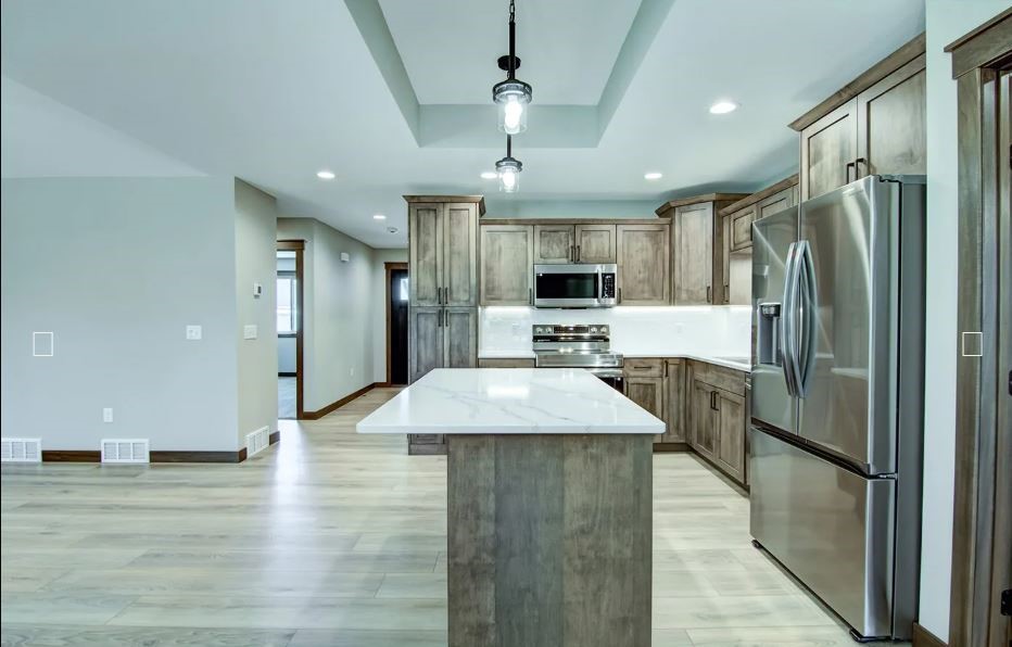 703-Sequoia-Altoona-WI-54720-2