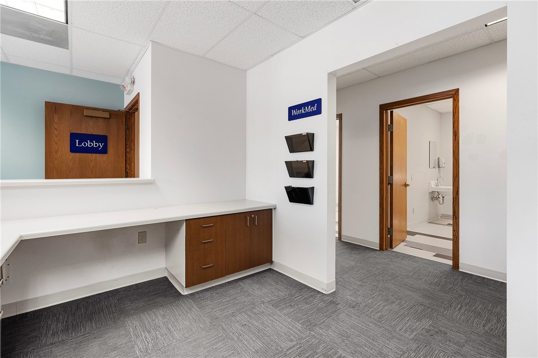 703 W Hamilton Avenue, Eau Claire, WI — photo 15