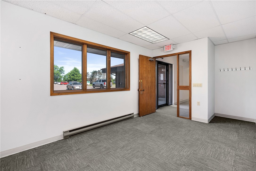 703 W Hamilton Avenue, Eau Claire, WI — photo 16