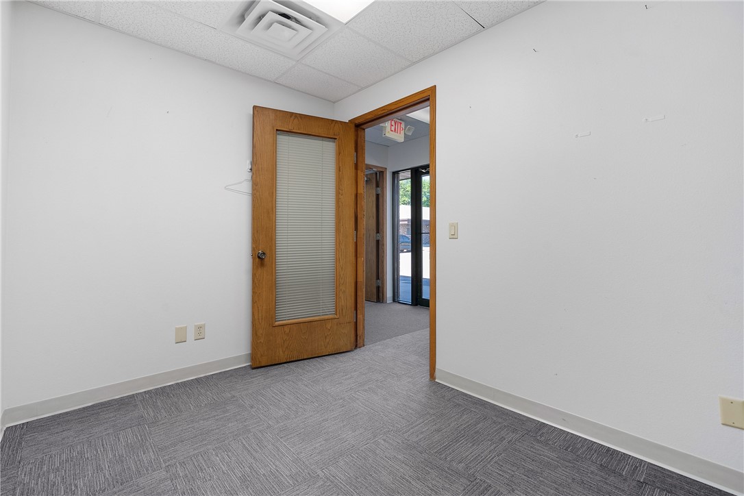 703 W Hamilton Avenue, Eau Claire, WI — photo 17