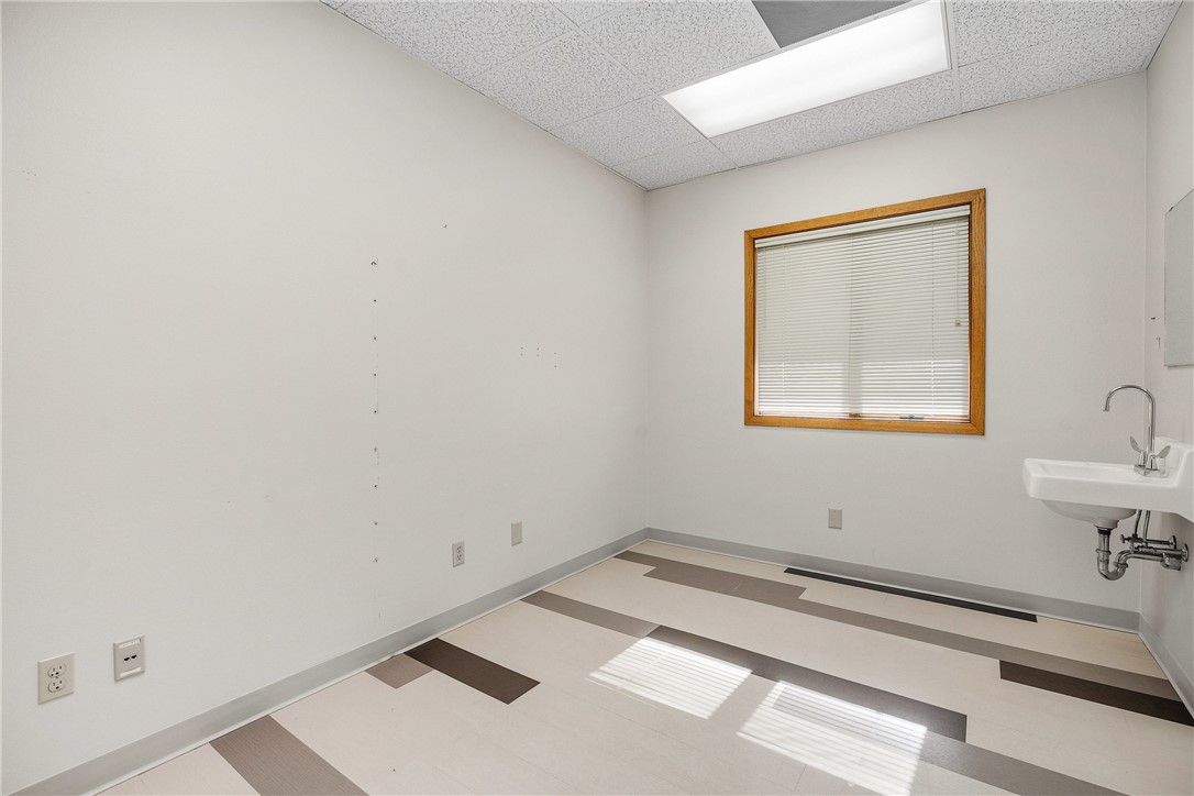 703 W Hamilton Avenue, Eau Claire, WI — photo 25