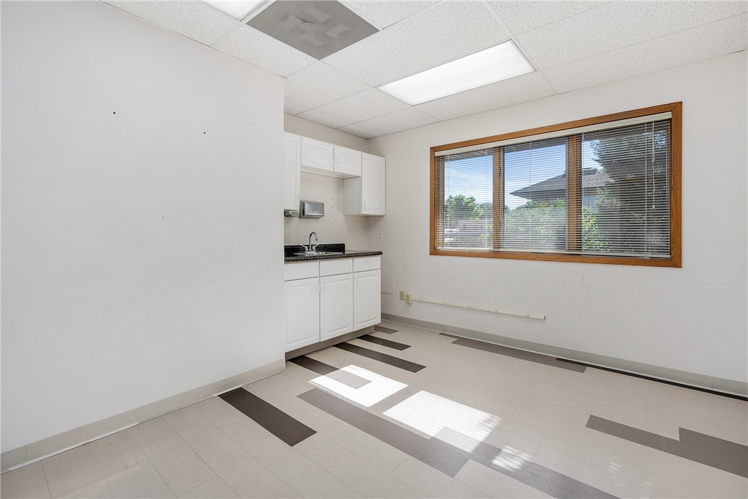 703 W Hamilton Avenue, Eau Claire, WI — photo 26