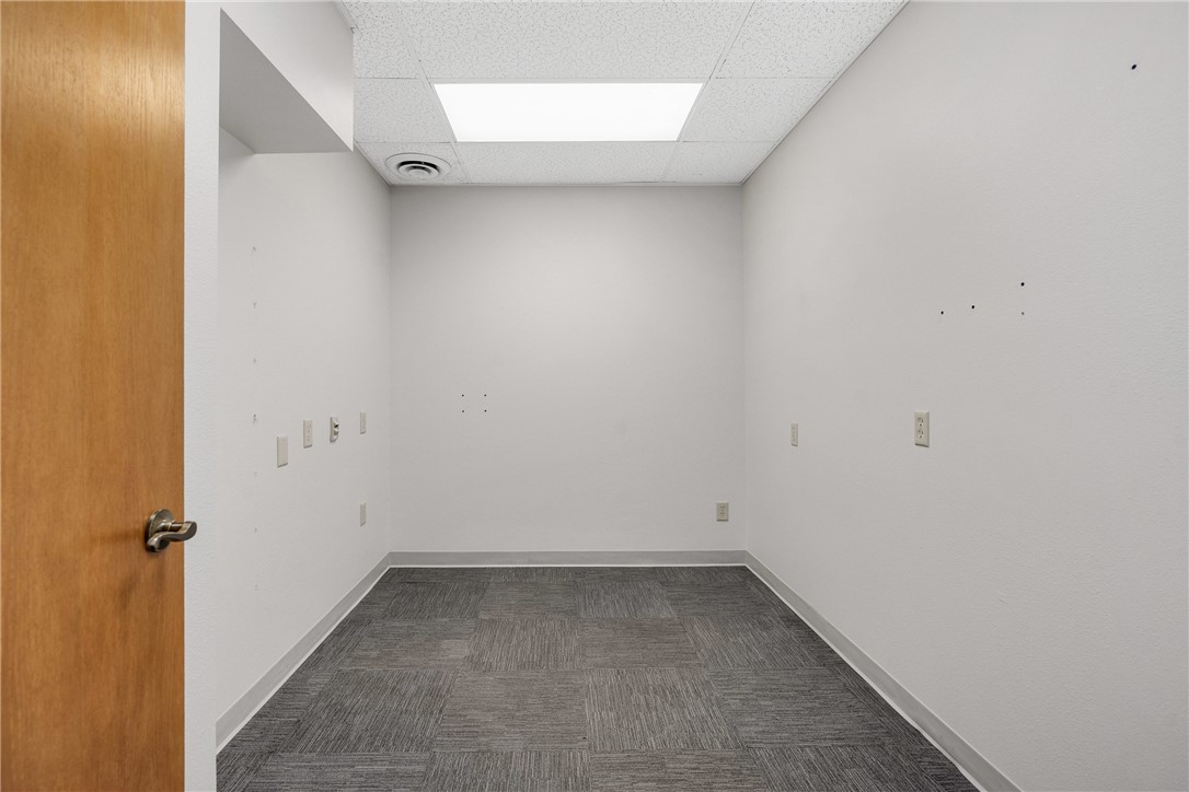 703 W Hamilton Avenue, Eau Claire, WI — photo 29