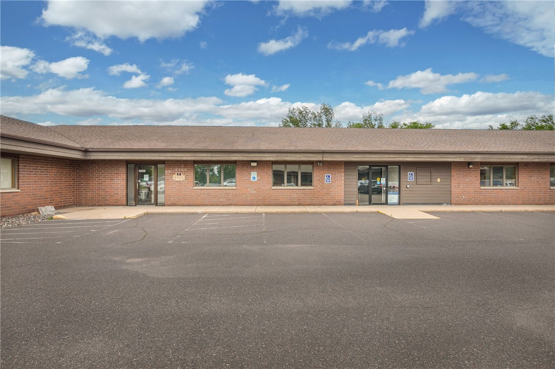 703 W Hamilton Avenue, Eau Claire, WI — photo 6