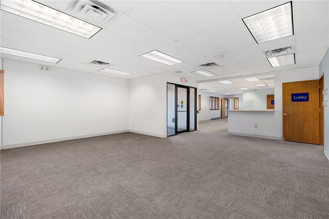 703 W Hamilton Avenue, Eau Claire, WI — photo 8