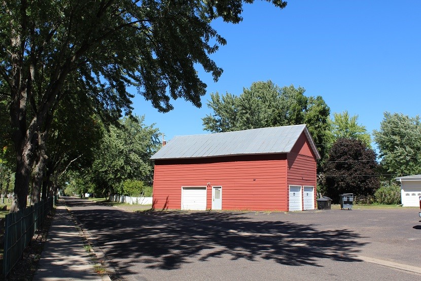 704 E Grand Avenue, Chippewa Falls, WI — photo 15