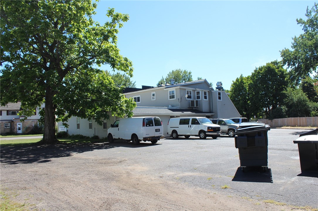 704 E Grand Avenue, Chippewa Falls, WI — photo 5